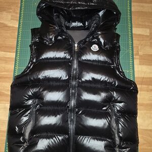 Moncler Shiny Black Sleeveless Puffer Vest